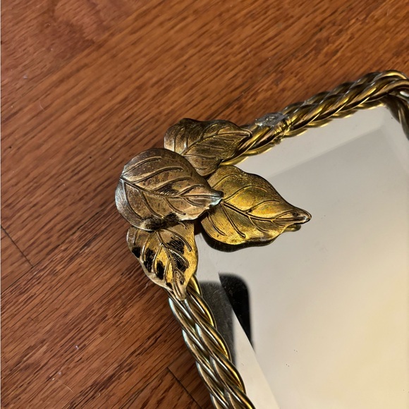 Vintage Deco Hollywood Regency Gold Twist Beveled Mirror Candleholder. - Picture 3 of 6